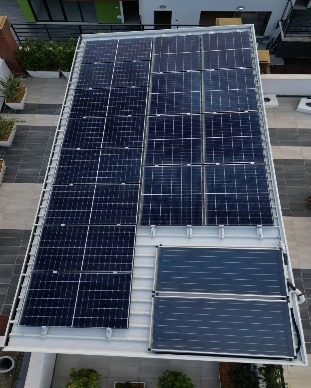 Photo inspiration: Visual Reference: Penthouse Kodra E Diellit Tirane 7 28Kwp